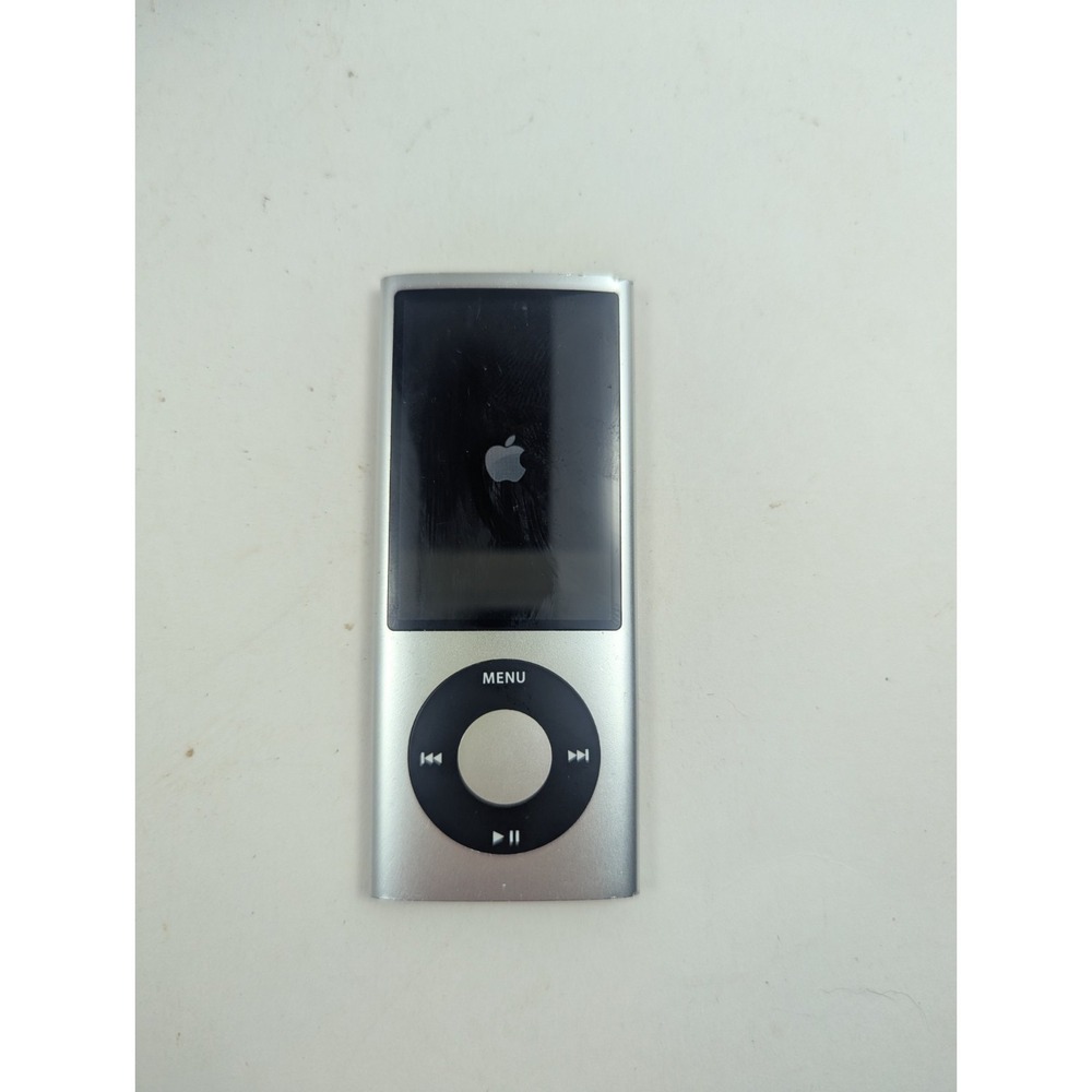 Apple iPod Nano 5th Gen With Camera 8GB Silver Model A1320